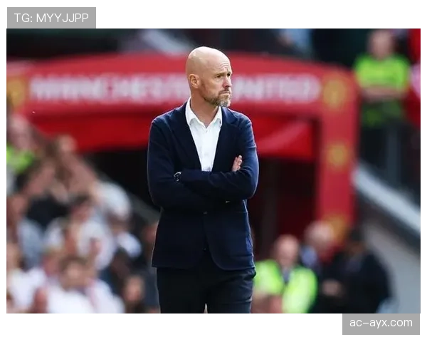 滕哈赫战术短板凸显,球队亟需调整布局以重振竞争力 滕哈赫战术短板凸显,球队亟需调整布局以重振竞争力